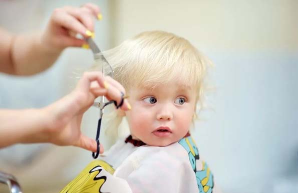 Можно ли стричь волосы ребенку до года